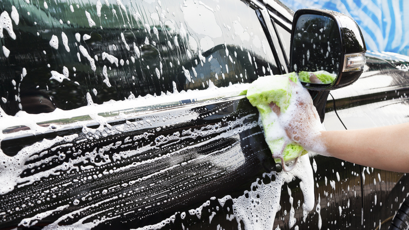 License hand car washes to combat slavery, say British lawmakers