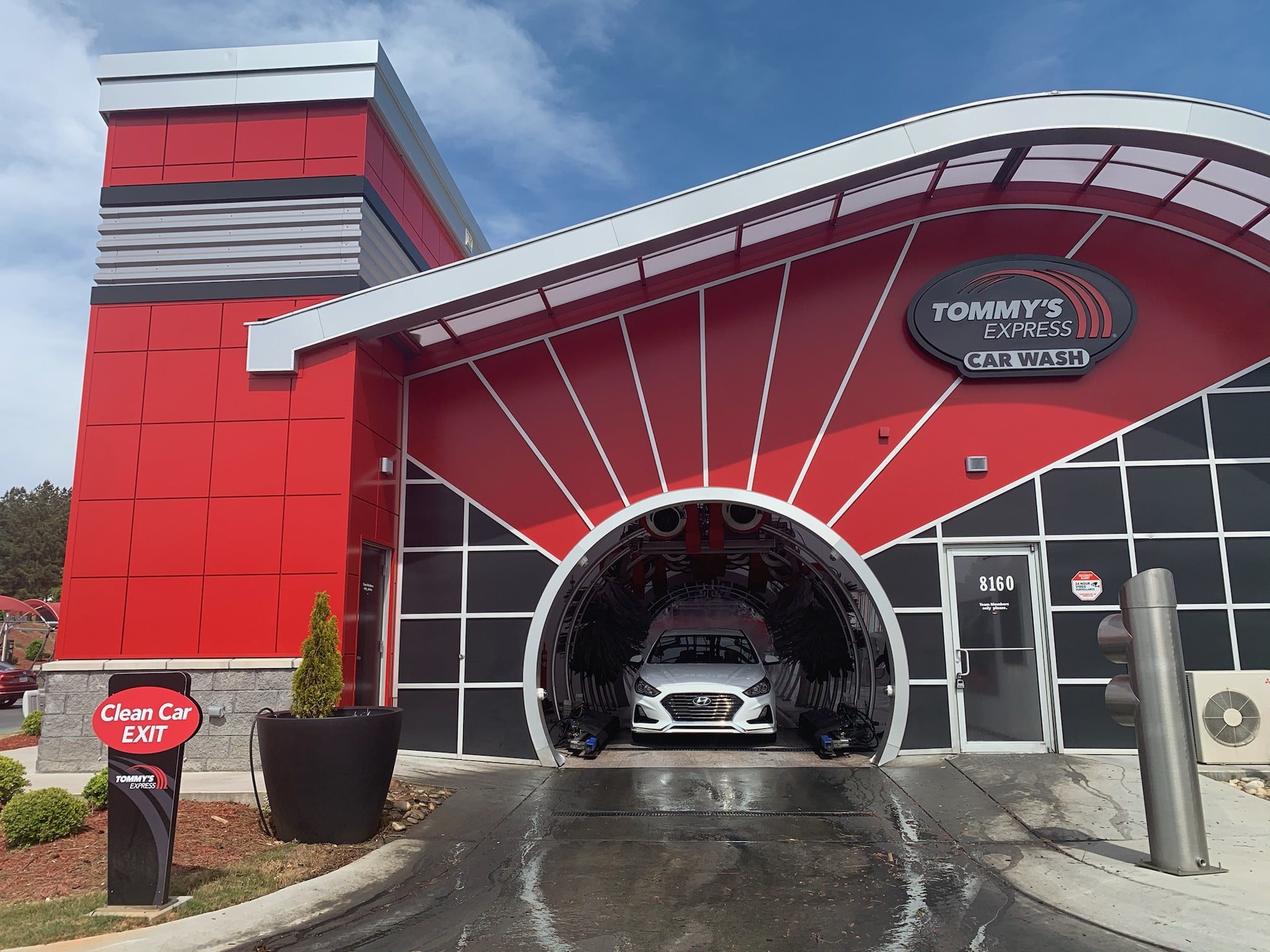 Do you have interior detailing? - Tommy's Express Car Wash